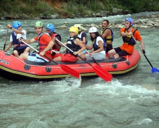 Les rapides de l Arve en raft